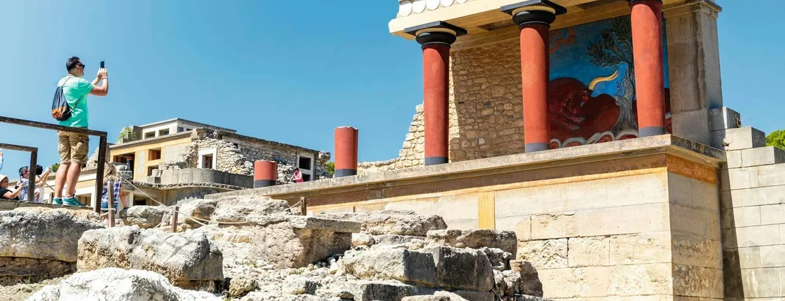 Knossos all-inclusive full-day tour with Minoan theatre show