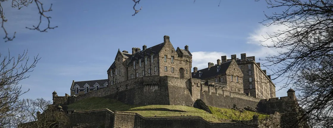 Royal Mile Walking Tour with Edinburgh Castle Entry Tickets