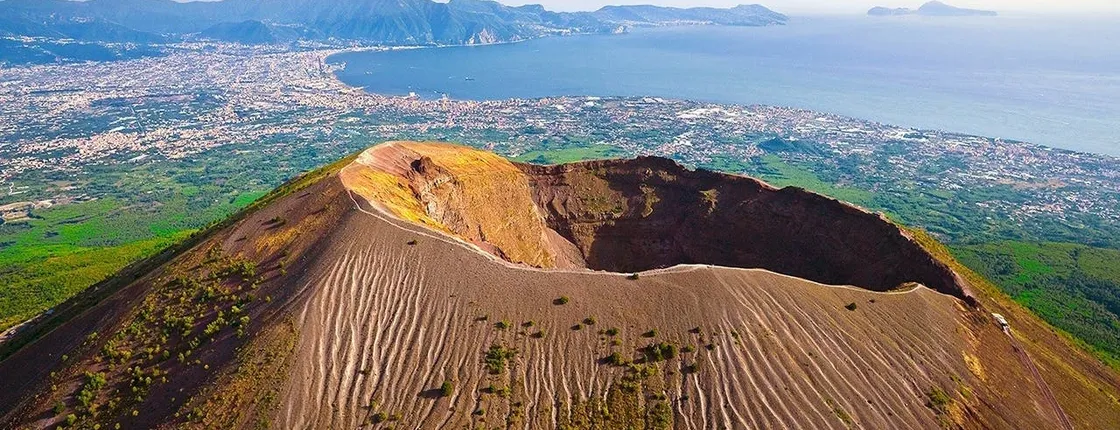 Vesuvius Great Cone with roundtrip transportation from Pompeii