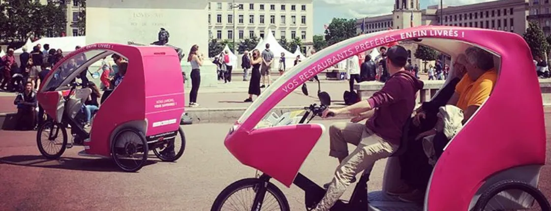 1 or 2-hour historical pedicab tour of Lyon