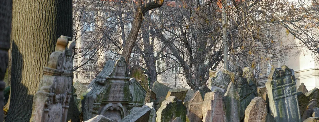 Self-guided discovery walk in Prague’s Jewish Quarter
