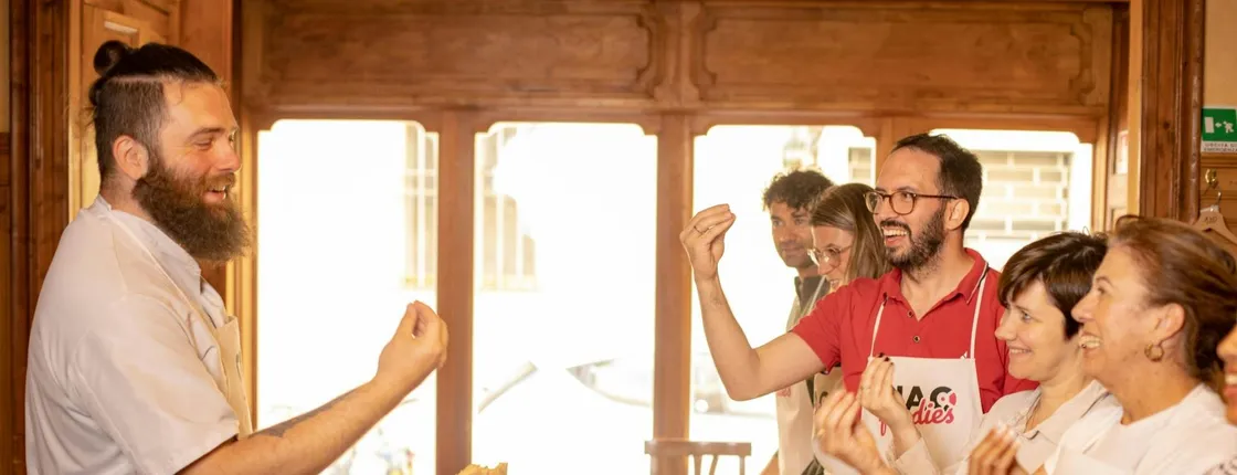 Semi-private cooking masterclass with wine and market visit