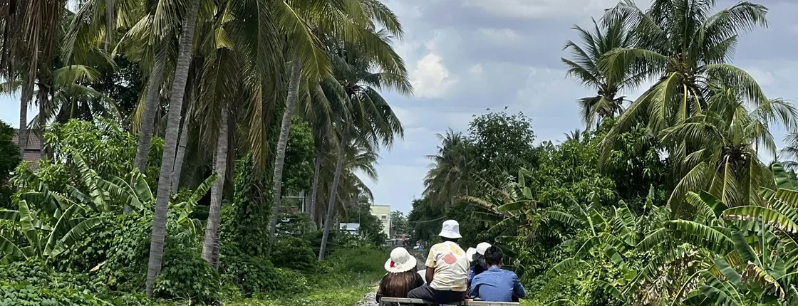 3-day Angkor Wat and Battambang tour with bamboo train