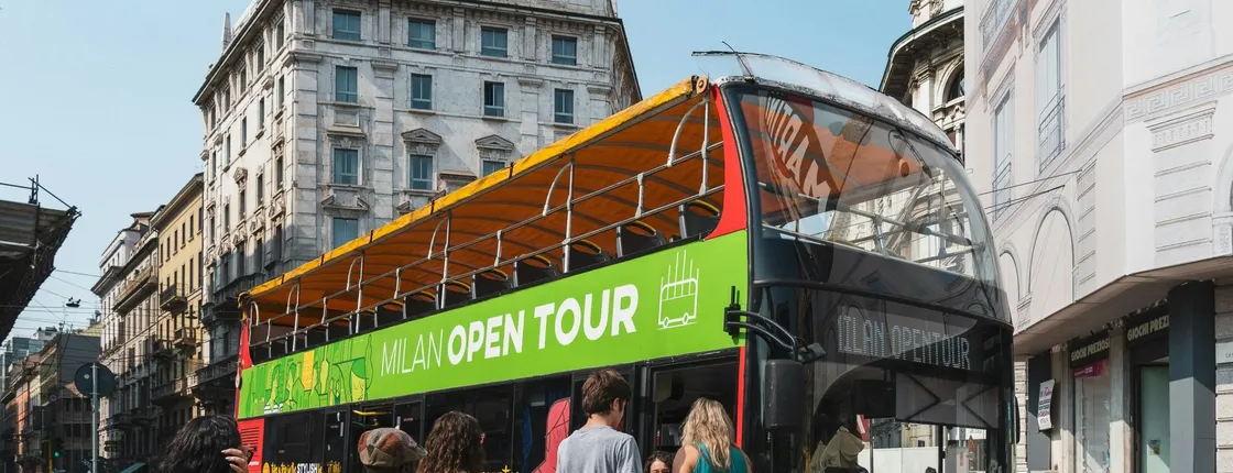 Milan open top hop-on hop-off bus tour 48 hours