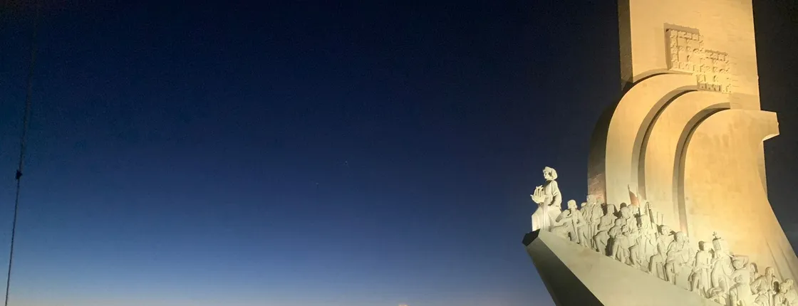 2-hour evening cruise on Tagus River with a welcome drink