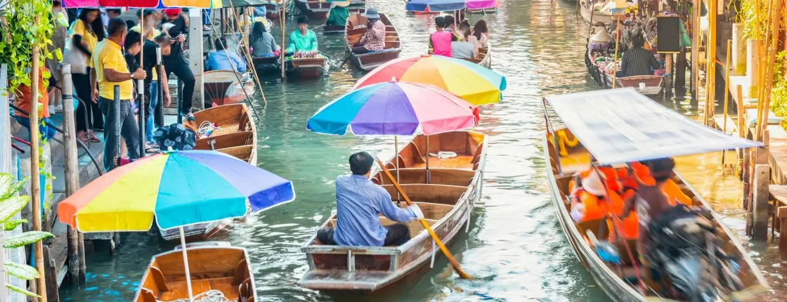 Private tour of Maeklong Railway and Damnoen Saduak Floating Market