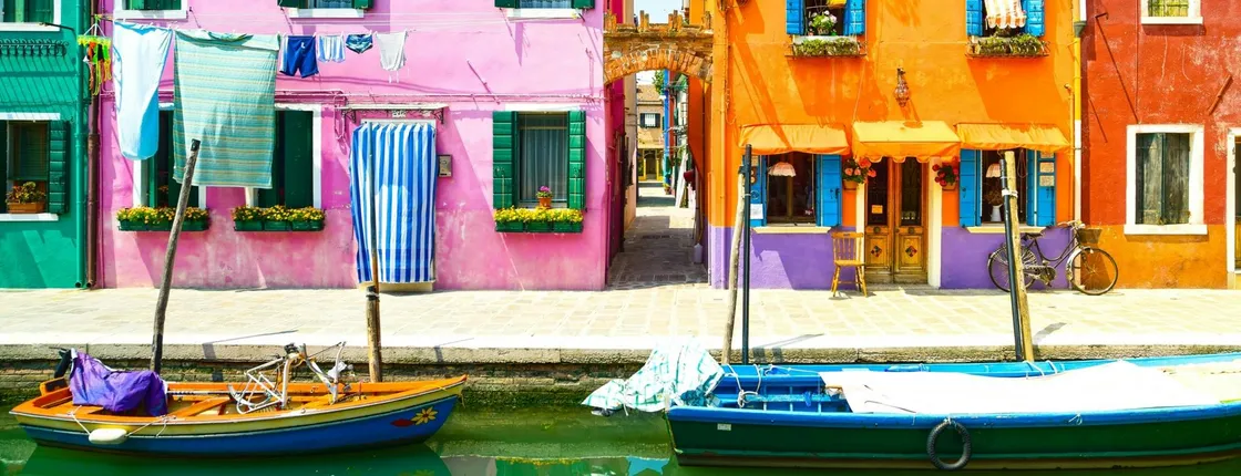 Murano and Burano lagoon boat tour with extended stay in Burano