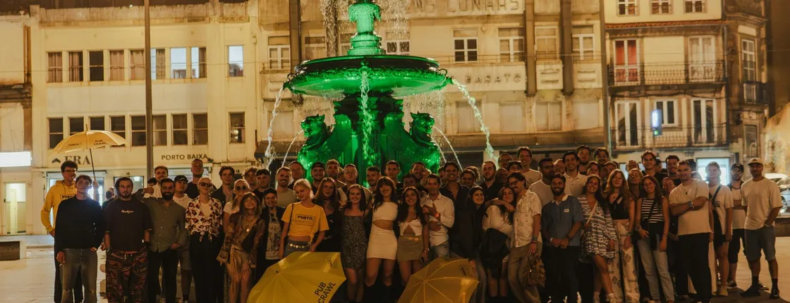 Pub crawl 4 bars, 8 drinks, games and VIP club entry