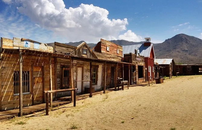 Private Arizona Ghost Towns and Wild-West Day Trip from Las Vegas
