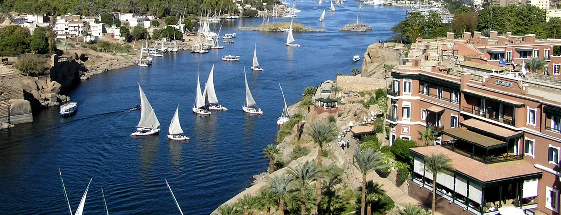 Aswan boat tour on a traditional felucca