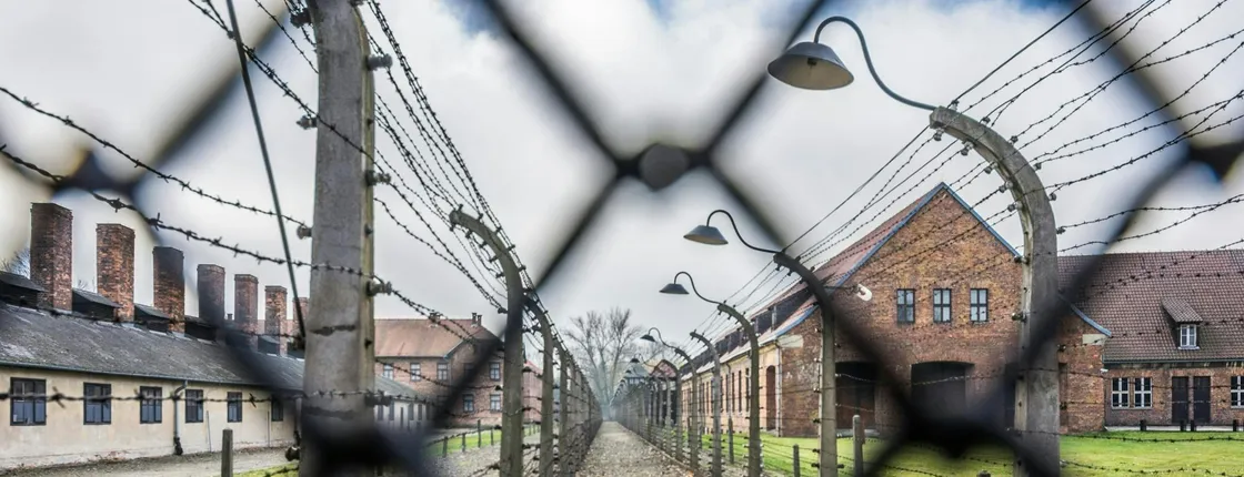 Auschwitz-Birkenau Italian Guided Tour with Hotel Pick-Up