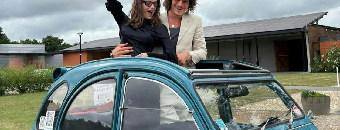 Saint-Émilion and Pomerol private full-day tour in a classic car