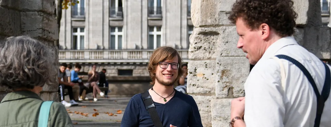 Guided walking tour in Cologne's Old Town