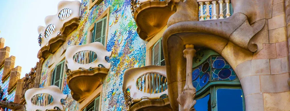 Barcelona photo spot scouting with a private local