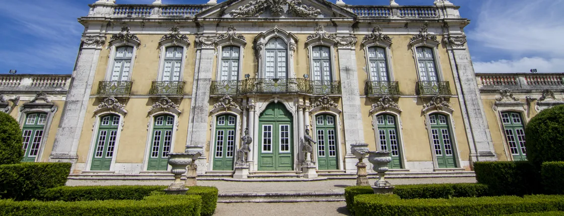Sintra, Estoril coast and Queluz Palace private tour from Lisbon