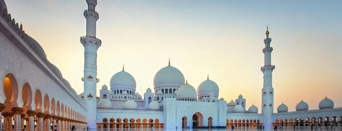 Abu Dhabi half-day city guided tour with transportation
