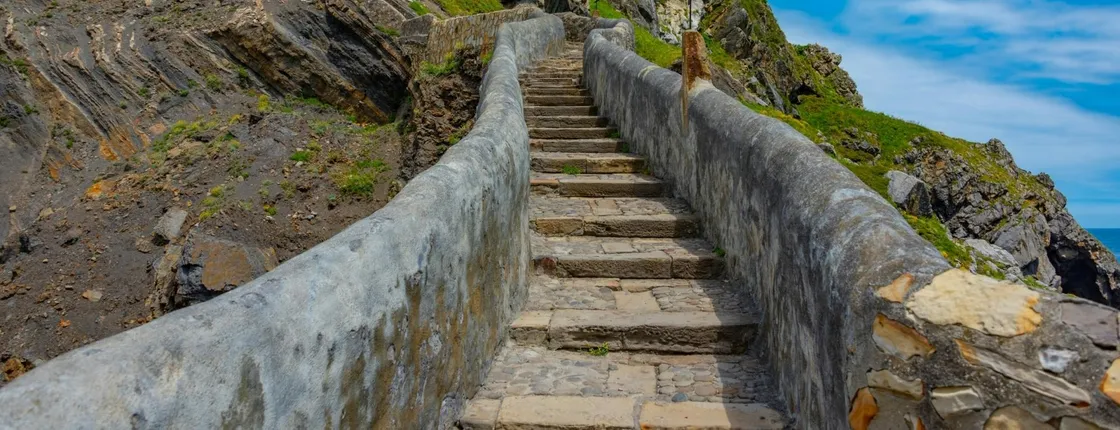 Guided Tour of San Juan de Gaztelugatxe, Bermeo, Mundaka and Gernika from Bilbao