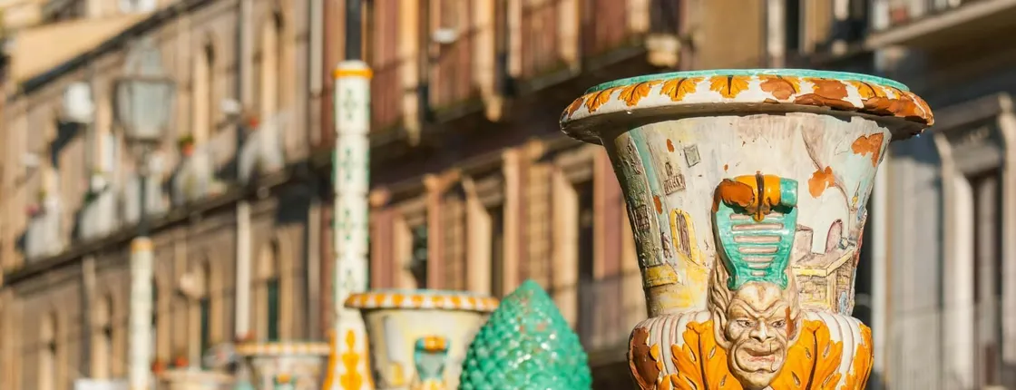 Caltagirone guided walking tour with a ceramic expert