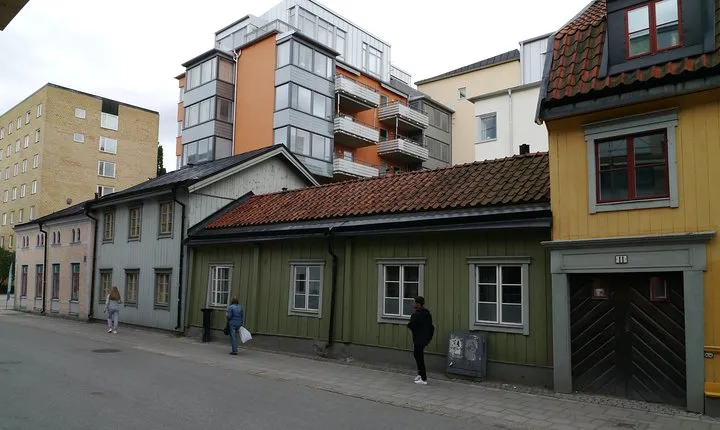 Uppsala bloody history 1h- racial biology, 18th century plague, 19th century prostitution etc.