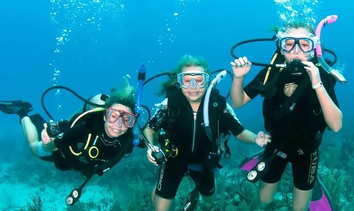 Fujairah: PADI Basic Scuba Diver Course