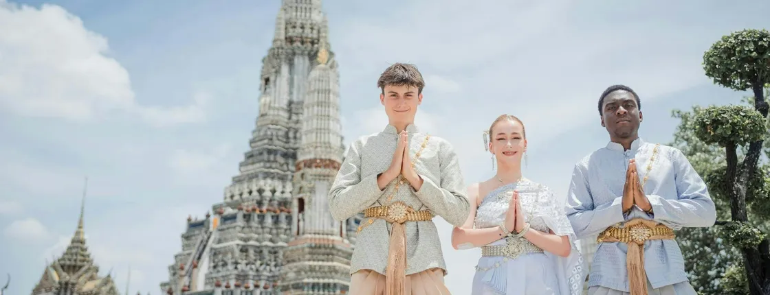 Private guided tour of Bangkok Grand Palace and Temples