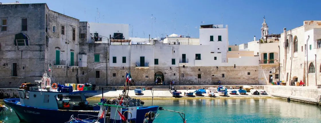 Monopoli and Alberobello guided tour from Bari