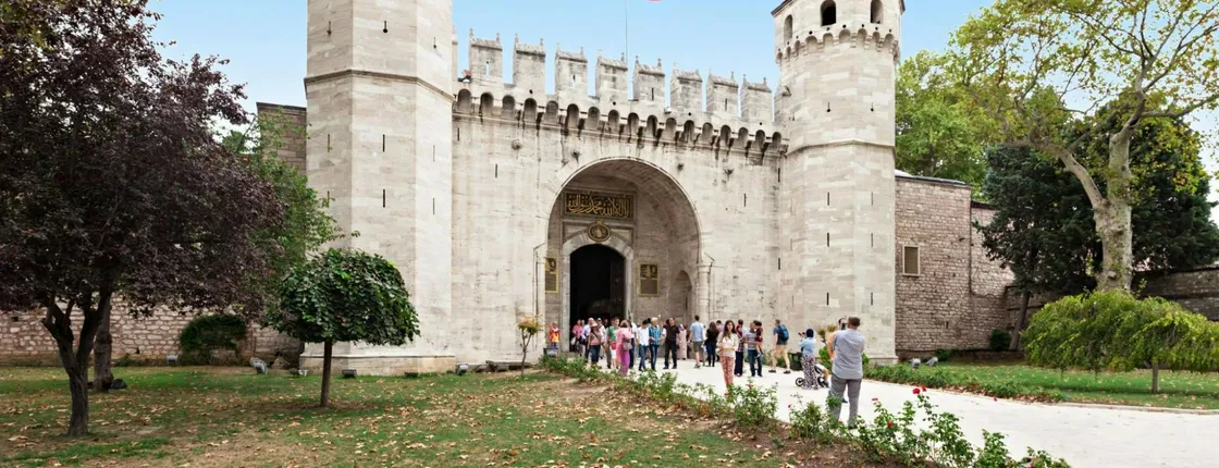 Topkapi Palace and Harem skip-the-line tickets with options