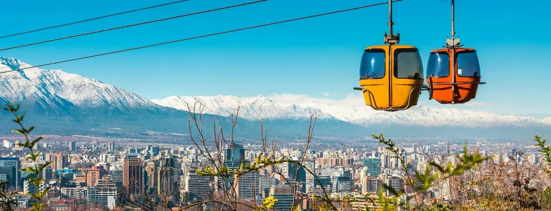 Guided tour of Santiago with Bellavista, San Cristóbal and cable car