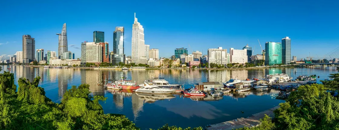 Private transfer between Tan Son Nhat Airport and Ho Chi Minh City
