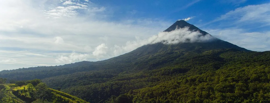 2-in-1 Combo Arenal Volcano and La Fortuna Waterfall