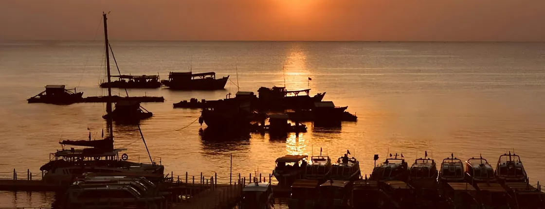 Sunset squid fishing experience with dinner in Phu Quoc