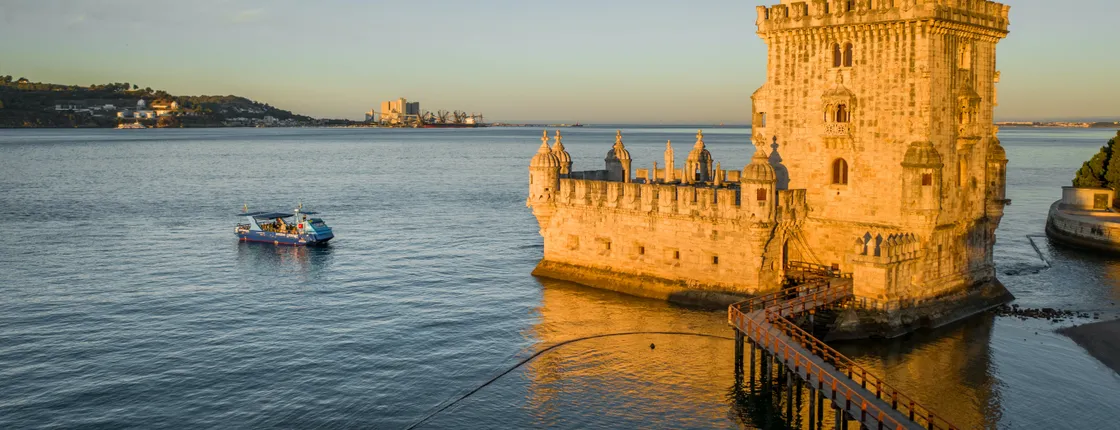 One-way boat tour tickets in Lisbon