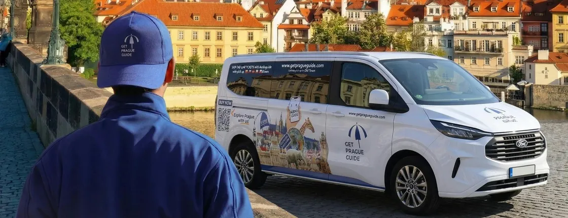 Prague Castle skip-the-line tickets and minibus transfer