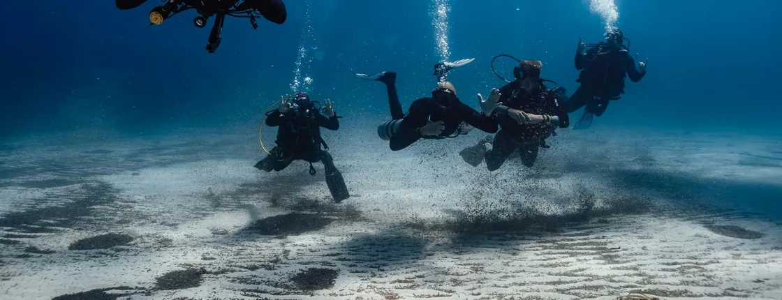 Scuba diving experience in Menorca’s Cala Galdana Bay