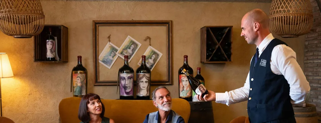Chianti Lunch with Wine Tasting at Poggio ai Laghi Winery