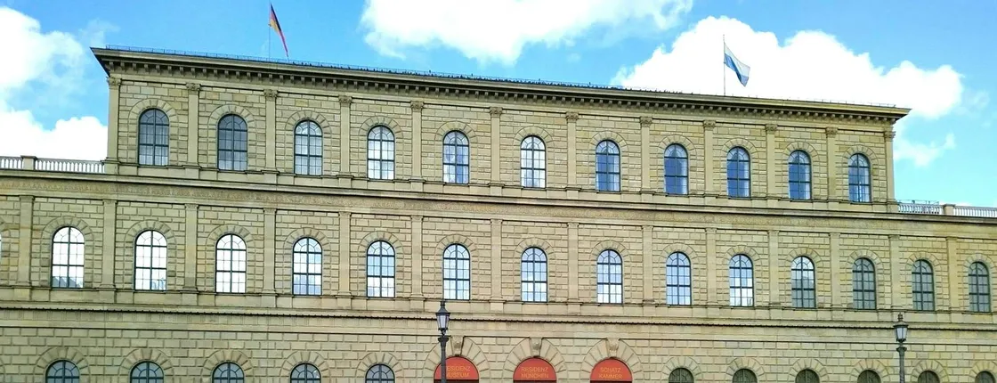 Munich Royal Residence skip-the-line guided tour with an expert