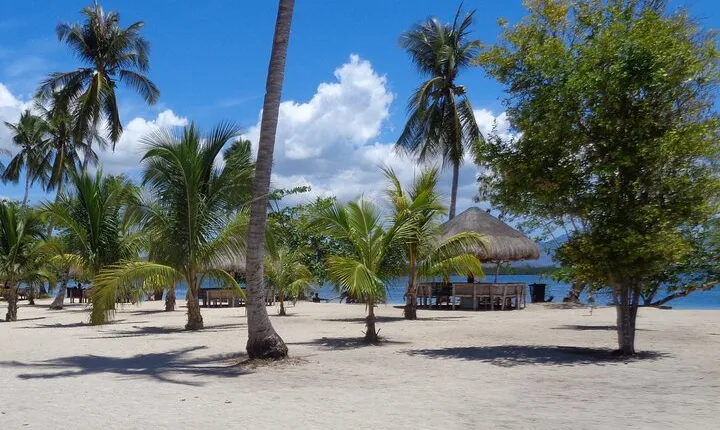 Private Puerto Honda bay excursion pick up: cruise port & hotel