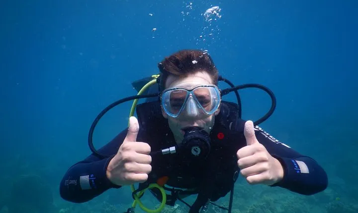 Discovery Scuba Diving on Hon Mun Island in Nha Trang