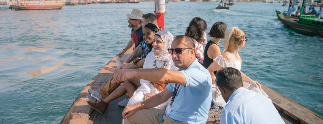 Guided walking tour of Dubai with local snacks