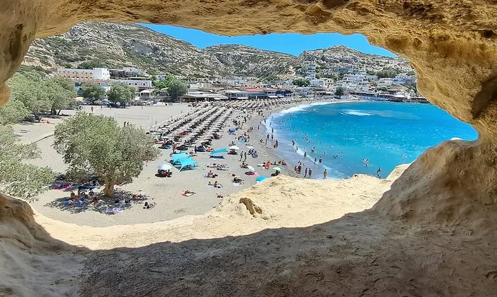 Private Tour to South Crete and Hippies Caves from Heraklion