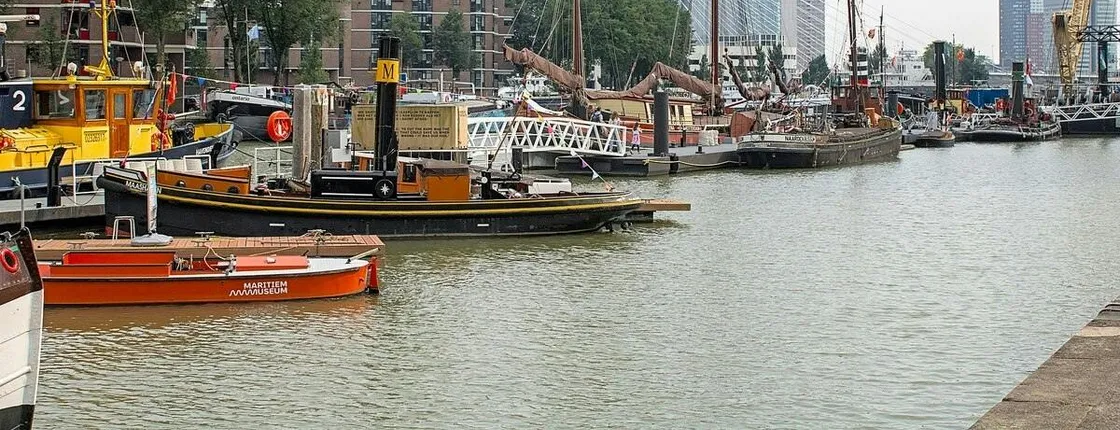 Rotterdam modern city self-guided walking tour with audio app