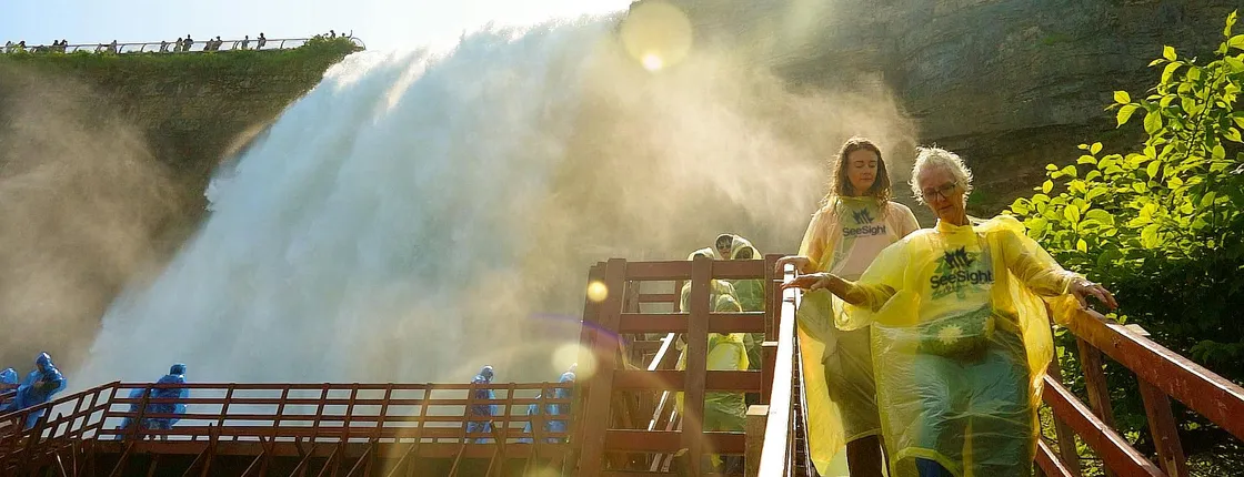 Epic Niagara Falls combo tour: USA and Canada