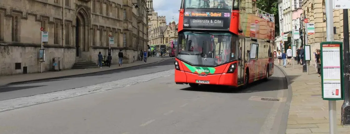 Oxford hop-on hop-off bus with Thames river cruise 24h or 48h tickets
