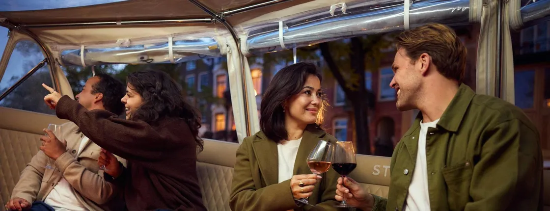 Amsterdam evening candle light cruise with optional wine and cheese