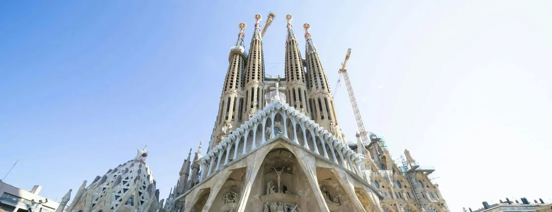 Sagrada Familia entrance tickets and small-group tour