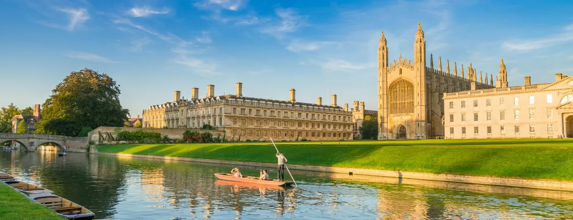 Undercover detective exploration game tour in Cambridge