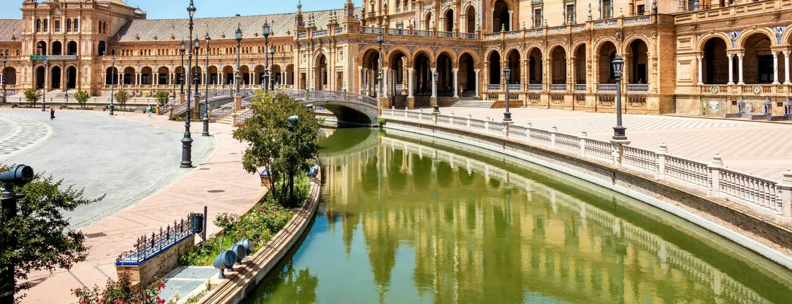 Seville full-day guided tour from Costa de la Luz