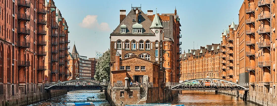 2-Hour Hamburg Port Cruise with Live Commentary