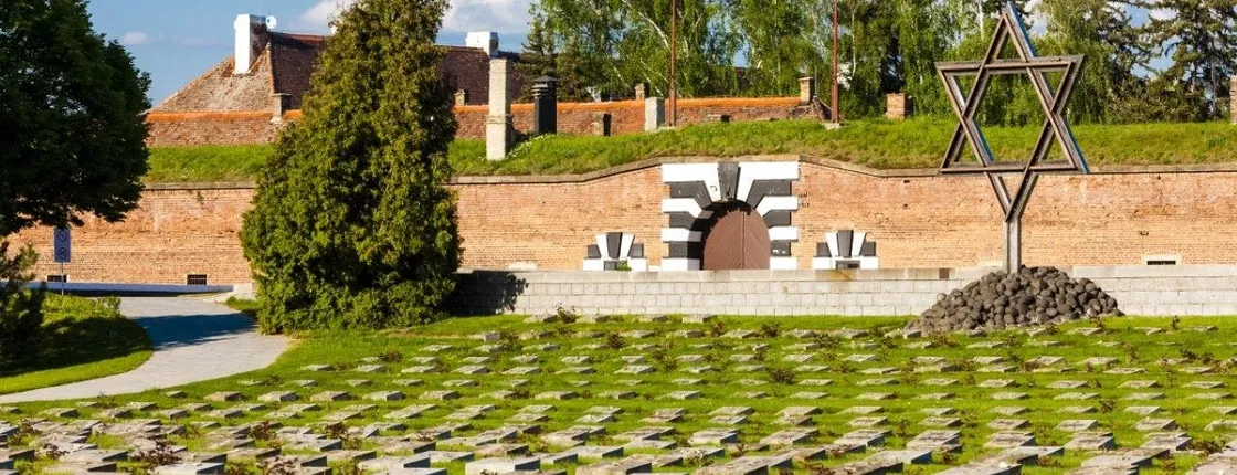 Terezin Monument guided tour from Prague