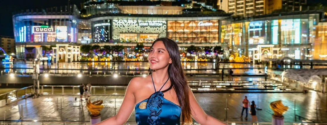 Luxury dinner cruise with buffet, live music and hotel pickup